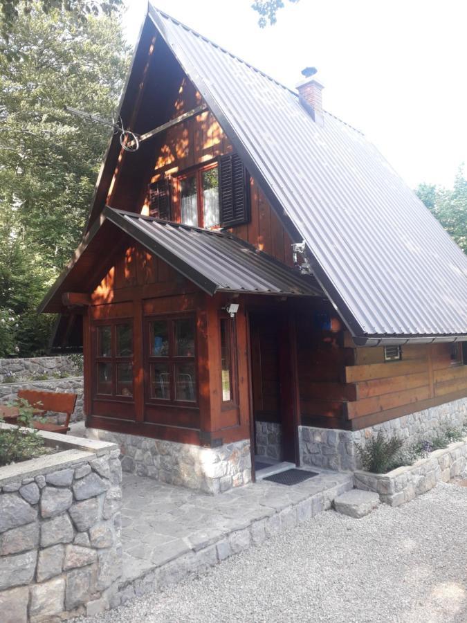 Villa Kuca Za Odmor "Med Strmci" Zlobin Exterior foto