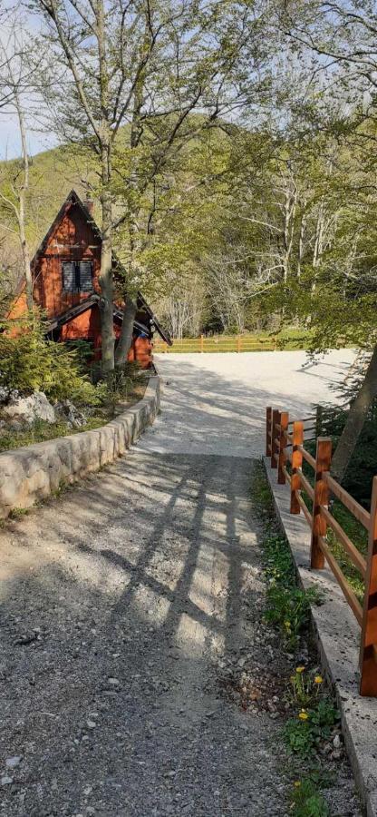 Villa Kuca Za Odmor "Med Strmci" Zlobin Exterior foto